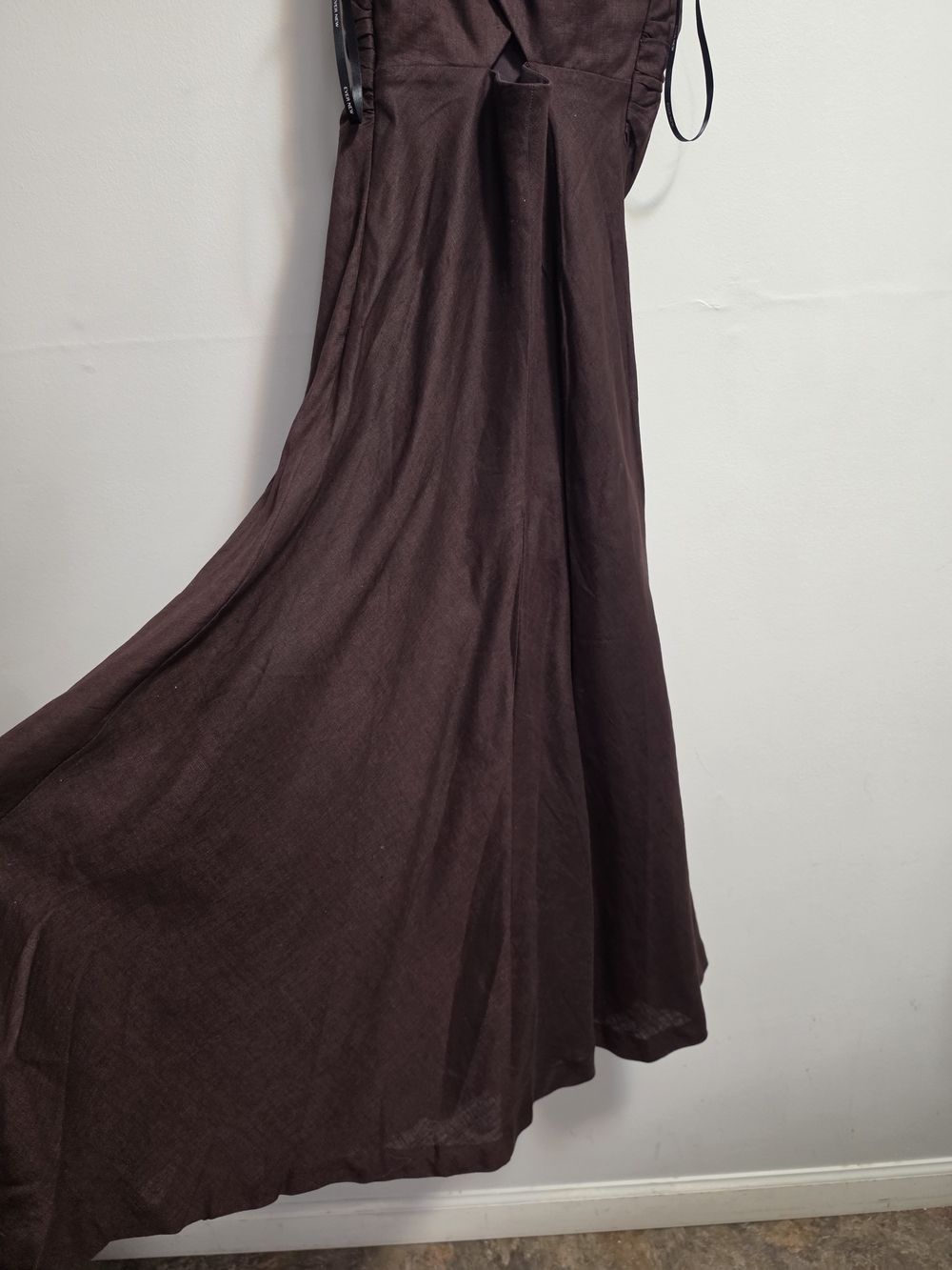 Ever New 100% Linen Dark Chocolate Brown Cross-Back Maxi Dress - Picture 7 of 11